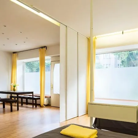 One Bedroom Neukoelln Apartment *