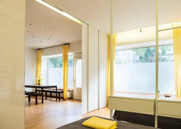 One Bedroom Neukoelln アパート *